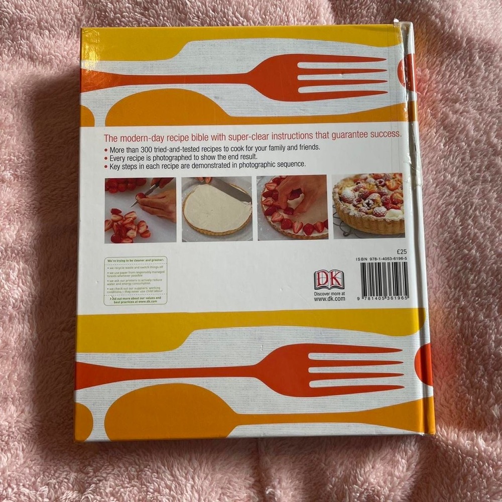 LARGE COOK BOOK - Picture 2 of 4